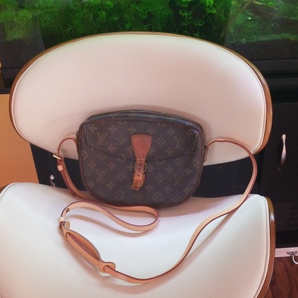 Louis Vuitton Handbags - Authentic Louis Vuitton jeune fille bag